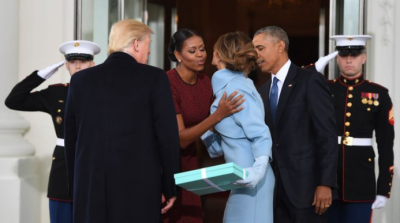 Pas një viti Michelle Obama tregoi ç’kishte brenda kutisë që i dhuroi Melania