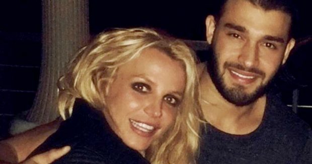 “Ai më frymëzon çdo…”/ Britney Spears dedikim të dashurit në përvjetorin e lidhjes së tyre