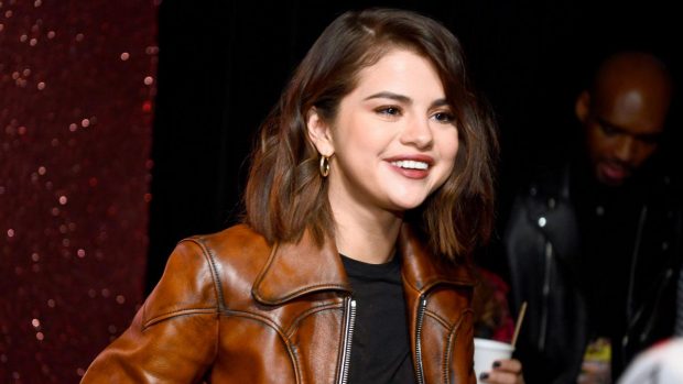 Surprizon Selena Gomez! Sjell trendin e ri të flokëve për pranverë 2018 (FOTO)
