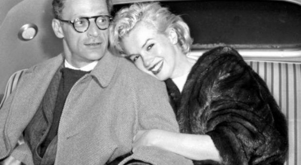 ‘E dashura ime perfekte’: Kur Arthur Miller i shkruante Marilyn Monroes