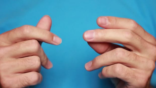 Lidhja që kanë gishtat me organin gjenital mashkullor, si përcaktohet gjatësia