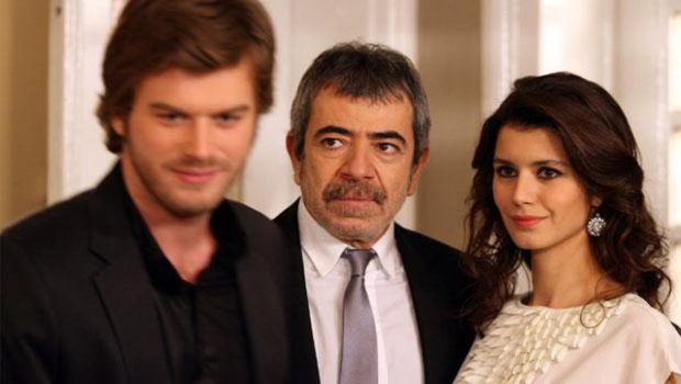 Sekreti i tmerrshëm që fshehin telenovelat turke që çmendën shqiptarët… (FOTO)