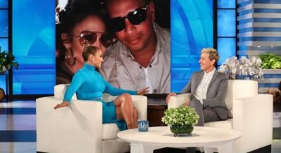 Jennifer Lopez në Ellen show, incidenti me FUSTANIN gjatë transmentimit, i DALIN SHESHIT….(VIDEO)