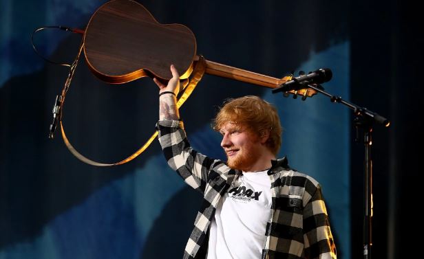 “NDEROHET ME KATËR ÇMIME”/ Ed Sheeran fituesi i madh i Billboard Music Awards