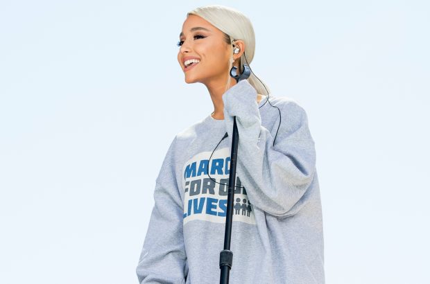 Ariana Grande: “Sulmi në Manchester tregoi më të keqen e njerëzimit”