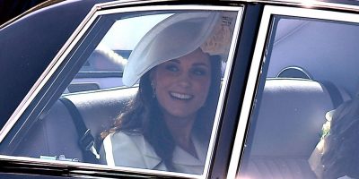Një muaj pas lindjes/ Çfarë veshi Kate Middleton për MARTESËN e Princit Harry me Meghan Markle (FOTO)