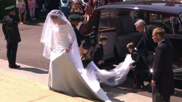 DASMA E MADHE/ 2 MILIARD shikues për dasmën mbretërore, ndiqni LIVE momentin final (VIDEO)