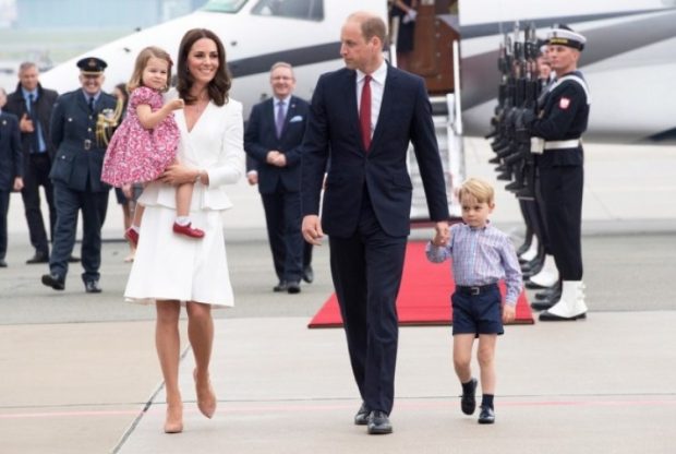 E dinit këtë rregull të çuditshëm që duhet të zbatojnë fëmijët e familjes mbretërore? (FOTO)