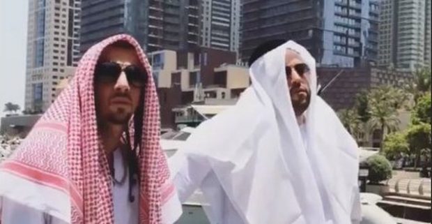 Blunt dhe Real 1 bëhen sheik në Dubai! Do të qeshni me LOT me këtë VIDEO