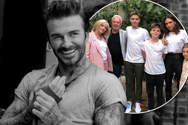 Pasi hodhi poshtë dyshimet për divorc, Victoria Beckham shfaqet me gjithë familjen (FOTO)