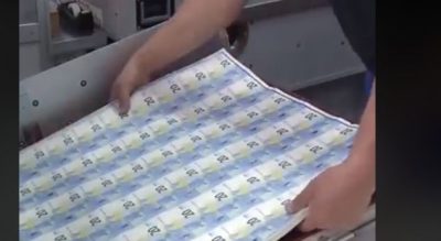 VIDEO: Shihni si krijohen kartëmonedhat 20 euroshe