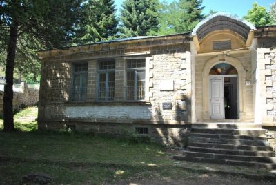 Shkolla shqipe në Dardhë shpallet Monument Kulture (FOTO)