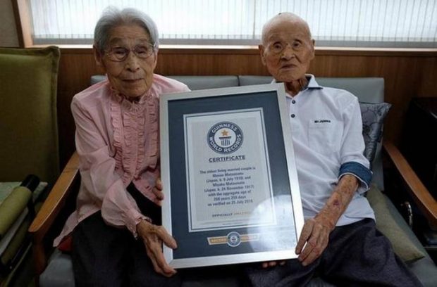 Fitojnë rekordin “Guiness”/ Njihuni me çiftin e martuar prej 80 vitesh (FOTO)