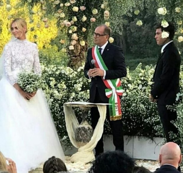 Dasma më e përfolur në Itali/ Çifti i famshëm i Instagram-it kurorëzojnë dashurinë (FOTO+VIDEO)