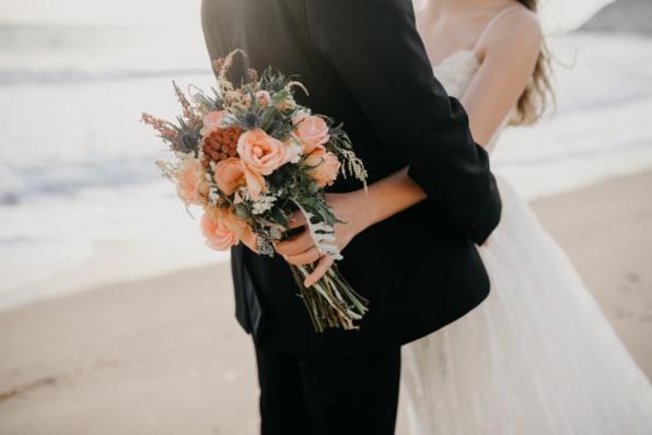 NUK ËSHTË E GJITHA “TRËNDAFILA E LULE”/ Ja 5 gjërat që duhet të dini rreth martesës