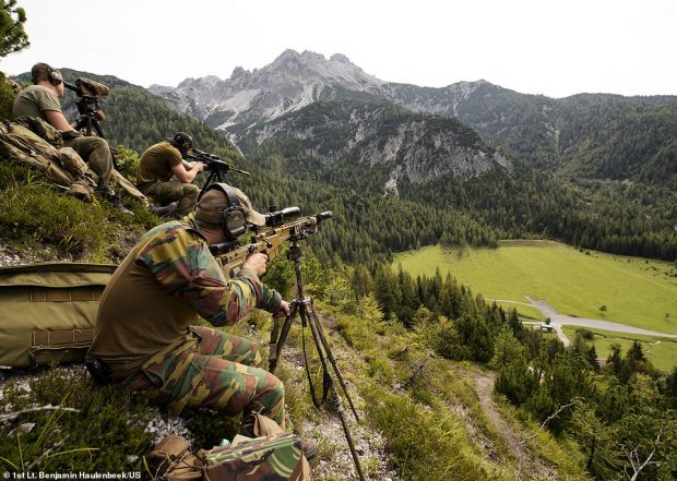 NJË “MAKINERI VRASËSE” GJAKFTOHTË/ Njihuni me snajperët e NATO-s (FOTO)