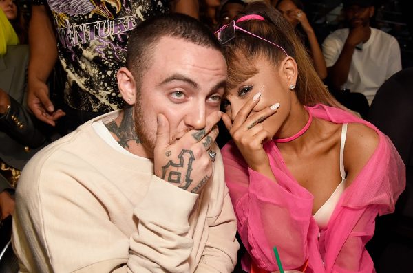 Ariana Grande vuan ende për Mac Miller/ Këngëtarja publikon foton e një viti më parë krah tij