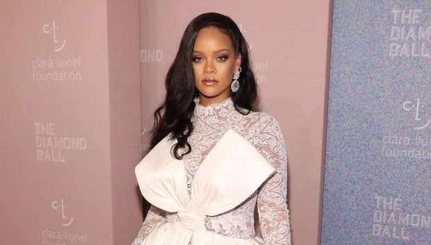 LUTJET MORËN FUND/ Rihanna paralajmëron rikthimin në muzikë dhe është më shpejt seç mendonim (FOTO)