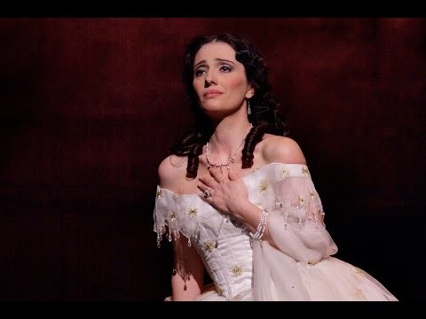 E JASHTËZAKONSHME ERMONELA JAHO/ Triumf për divën tonë në Operën e Bastijës