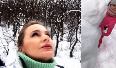 KOPJA E MAMIT/ Rudina Magjistari dhe e bija shijojn rënien e dëborës (FOTO)