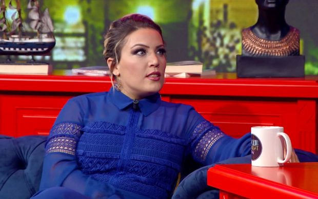 E TRADHËTOI? Këngëtarja shqiptare zbulon historinë kur rrahu të dashurin (VIDEO)
