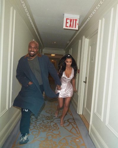 NJË TJETËR BEBUSH PO VJEN/ Kim dhe Kanye në pritje të fëmijës së katërt (FOTO)
