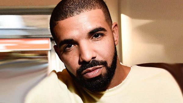NJERI ME ZEMËR TË MADHE/ Drake u dhuron 20 mijë dollarë punonjëseve të “McDonald’s”