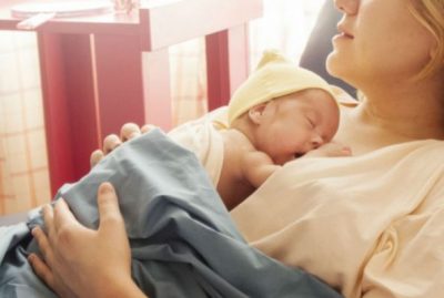 TËRBOHET NUSJA/ Vjehrra i ndryshon emrin e foshnjës ndërsa flinte