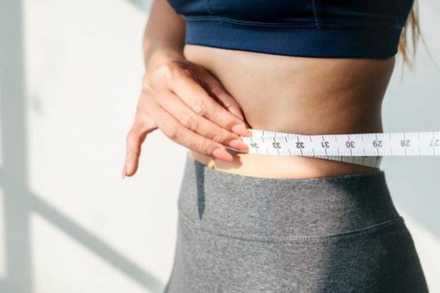NJË VITAMINË E VETME/ Metoda më e efektive dhe e thjeshte për të rënë në peshë