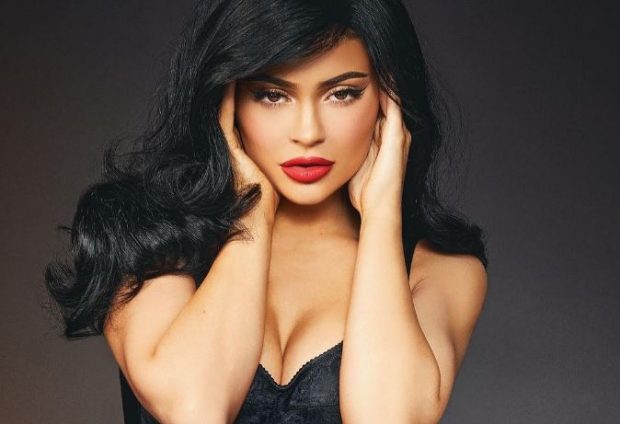 MOS U GËNJENI NGA FOTOT NË INSTAGRAM/ Ja si duket pa makijazh Kylie Jenner
