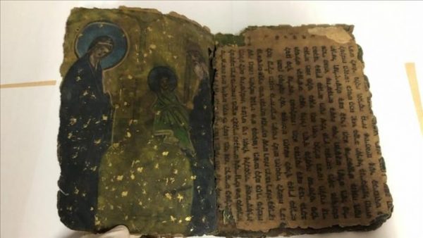 ANKARA/  Sekuestrohet një libër hebraik 800-vjeçar