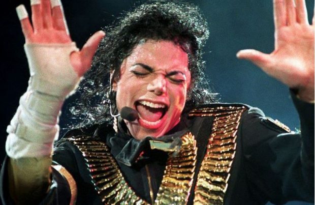 PAS SKANDALËVE/ BBC ndalon transmetimin e muzikës së Michael Jackson