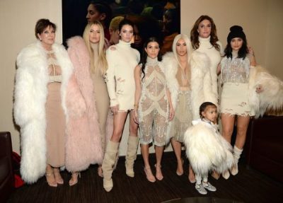 PAS DEKLARATËS SË DJESHME TË JORDYN/ Familja Kardashian i vihet e gjitha kundër