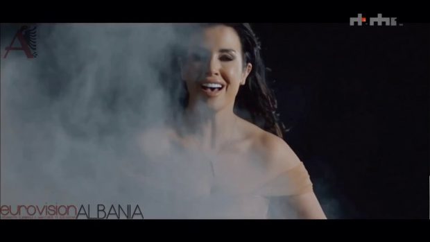 PRAG SKANDALI/ Videoklipi shqiptar në Eurosong plagjiaturë? Ja VIDEOT