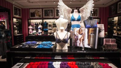 ÇFARË NDODHI?  Victoria’s Secret mbyll 53 dyqane të tjera