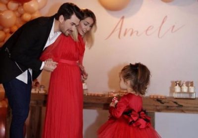 AMELI PËRGATIT NJË DHURATË PËR ALBANIN/ Miriami e entuziasmuar publikon foton: Princi i saj…