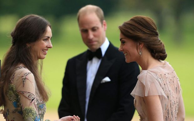 PLAS SKANDALI MBRETËROR/ Princi William tradhton Kate-in me shoqen e saj (FOTO)
