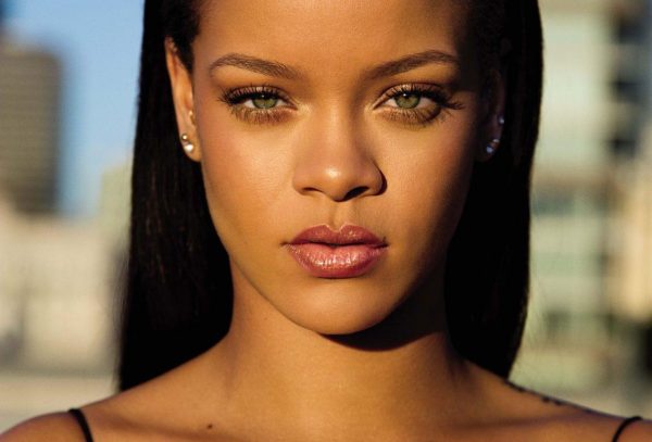 ZBULOHET DATA E PUBLIKIMIT/ Rihanna sjell filmin më të ri me reperin e njohur (FOTO+VIDEO)