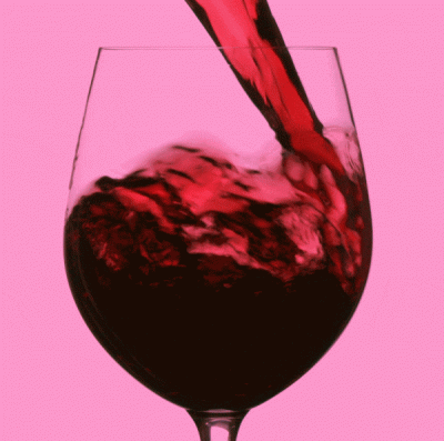 PARANDALON ALERGJITË DHE DEPRESIONIN/ 5 benefitet e verës së kuqe në shëndetin tuaj
