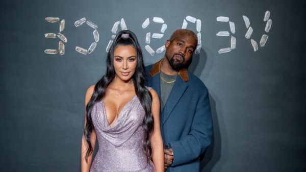 5 VITE MARTESË/  Kanye West e surprizon Kim Kardashian në mënyrën më të bukur