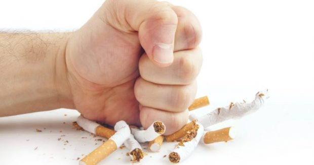 MË E LEHTË NGA SE E MENDONIT/ Këto janë mënyrat e thjeshta për të lënë duhanin