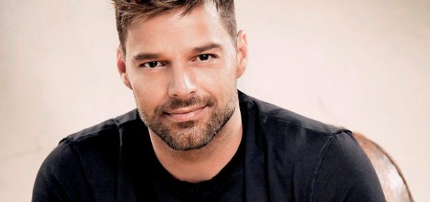 ËSHTË GAY/ Ricky Martin tregon për herë të parë fytyrën e së bijës  (FOTO)