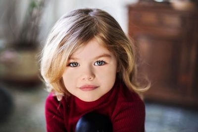 PORSI NJË KUKULL BARBIE/ 6-vjeçarja shpallet ‘Vogëlushja më e bukur në botë’