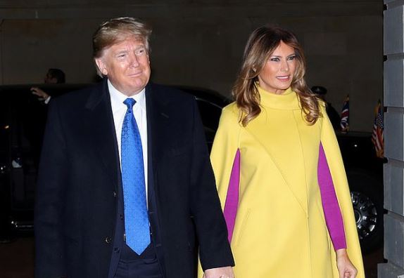 MORI VËMENDJEN E TË GJITHËVE/ Palltoja e verdhë e Melania Trump kushton plot 4700 paund