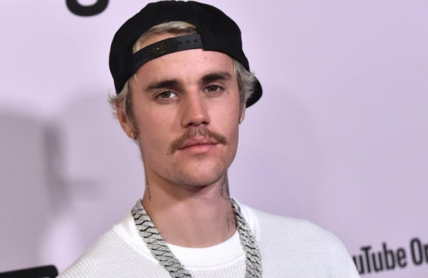 JUSTIN BIEBER FESTON DITËLINDJEN/ Ja cila ishte dhurata më e veçantë për të