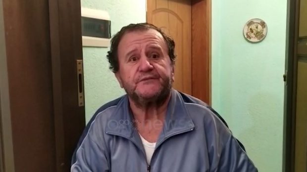 KORONAVIRUSI/ Humoristi Muharrem Hoxha vetizolohet në Pogradec (VIDEO)