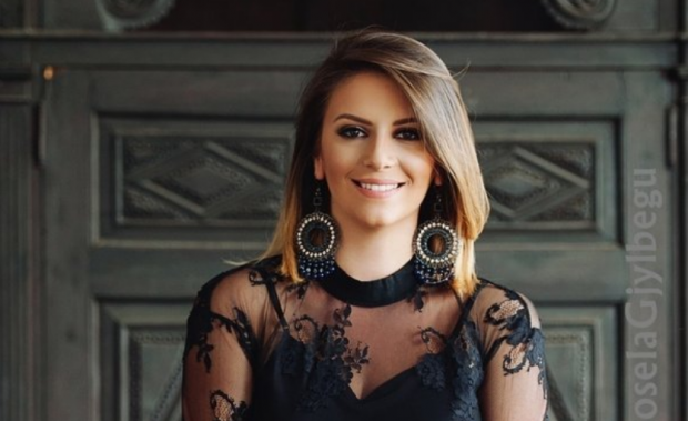 4 VITE PA KËNGË TË RE/ Këngëtarja shqiptare tregon arsyen e këtij vendimi