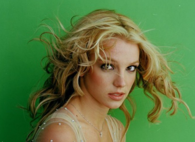 “DO RRËFEJ HISTORI TË DHIMBSHME…”/ Britney Spears zbulon se po shkruan një libër autobiografik