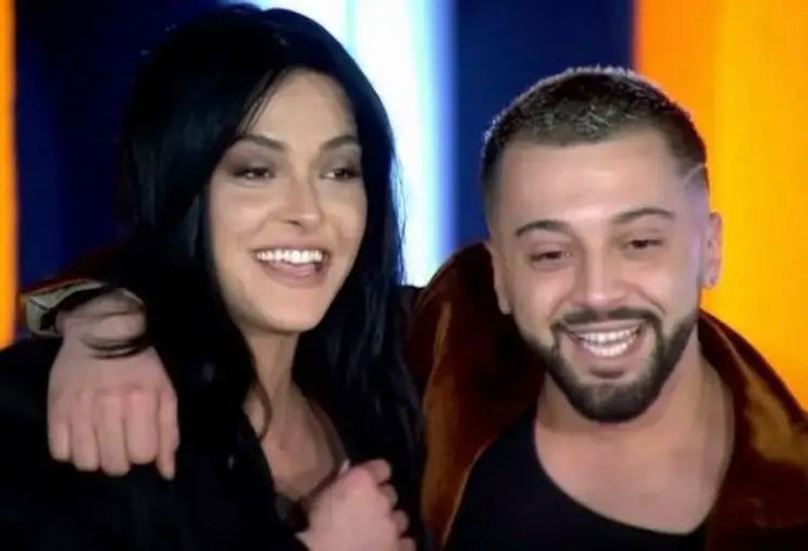 “TURP”/ Motra e Gjestit reagon ashpër pas aludimeve për marrëdhënien me Djellzën