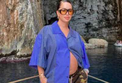 DAFINA ZEQIRI MË E FORTË SE KURRË/ Shijon pushimet me barkun e rrumbullakosur